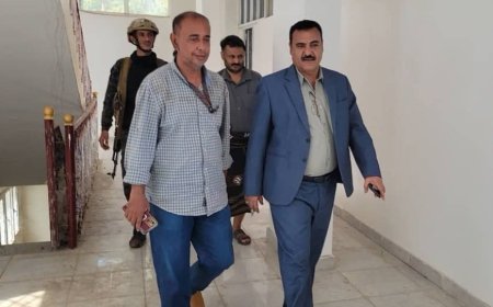 خلال لقائه بمدير عام المديرية أحمد الداودي.. مدير عام زنجبار أبين يشيد بأداء السلطة المحلية بمنصورة عدن