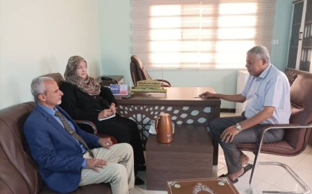 الوكيل الشبحي يلتقي البروفيسور بلعفير رئيس مجلس الاختصاصات الطبية