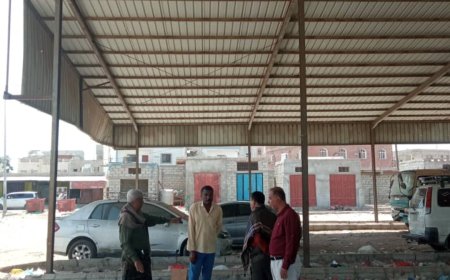 الشدادي وجوهر يتفقدان إعادة تاهيل وتشغيل الفرزة الجديدة بحارة النصر. بمدينة زنجبار
