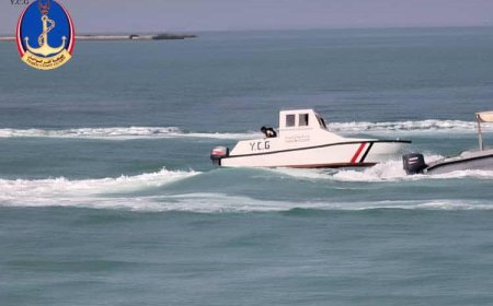 شاهد نجاح أول تجربةعملية لزورق بحري محلي لقوات الشرعية
