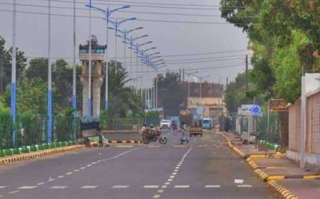 السلطة المحلية زنجبار تحذر مرتادي البحر وكورنيش سالمين من خطر السباحة خلال الاشهر  يونيو – يوليو – اغسطس حتى انتهاء موسم الرياح. 