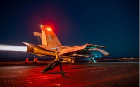 غارات أمريكية بريطانية جديدة على مواقع حوثية هامة 