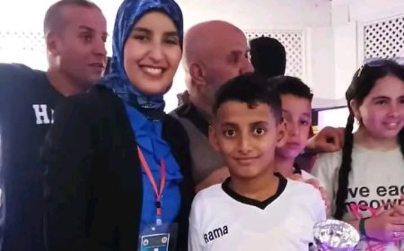 المستشار المفلحي يهنئ الطالب "يسلم السعيدي" بمناسبة حصوله على المركز الثاني عالمياً في مسابقة "الحساب الذهني"