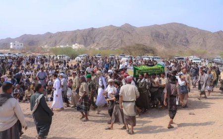الأمين العام المساعد لحلف أبناء قبائل شبوة وعدد من الأعضاء يشاركون في تشييع جثمان الفقيد طالب محمد مهدي السليماني