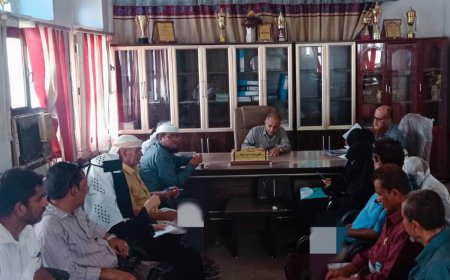 مدير تربية لحج يلتقي فريق الاشراف الوزاري ويوجه رسالة لأبناءه الطلاب