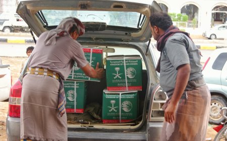 مركز الملك سلمان للإغاثة يوزع مساعدات غذائية لـ 3950 أسرة بمحافظة شبوة