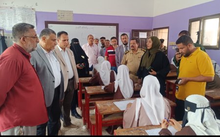 نائب محافظ عدن ووكيل وزارة التربية يتفقدان سير العملية الامتحانية في مديرية دار سعد  والجاهزية في كنترول الامتحانات