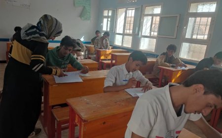 فريق الإشراف الوزاري يتفقد سير اختبارات الشهادة الثانوية بمأرب