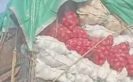 منذ 2015.. أول شاحنة مواد غذائية تدخل مدينة تعز عبر هذا الطريق.
