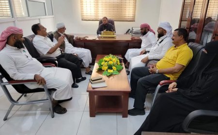 وكيل قطاع الأوقاف يترأس اجتماعًا لموظفي القطاع بمقر ديوان عام الوزارة