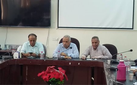 إجتماع صحي بعدن يناقش تدريبات الجولة الثانية لحملة التحصين ضد شلل الأطفال