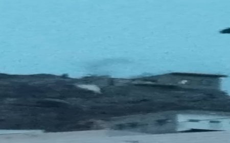 عدن.. احتراق منزل بقمة جبل بكريتر 