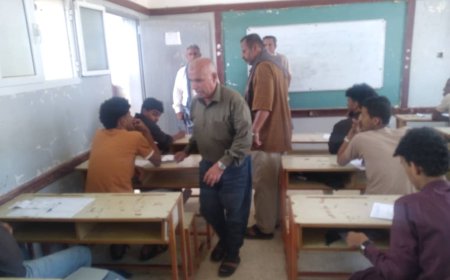مدير تربية لودر يتفقد المركزين الإختباريين بثانويتي الحضن وأماجل