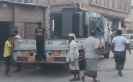 المؤسسة العامة لكهرباء منطقة أبين تركب محول جديد بقدرة 1000ك ف في قلب مدينة جعار