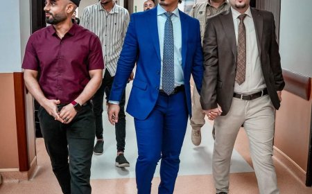 السقاف وبن جرادي يتفقدان مستشفى عدن العام ويكرمان إدارته