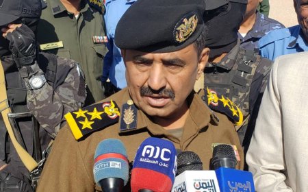 مدير عام شرطة شبوة يعلن القبض على المتهم بجريمة قتل مواطن بمنطقة خورة