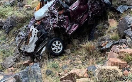 حادث سقوط سيارة من جبل ثمر يؤدي بحياة طفلة وإصابة امرأتان في لبعوس يافع