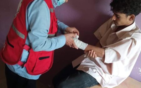 جمعية الهلال الأحمر أبين تقدم اسعافات أولية لطلاب المراكز الامتحانية في المحافظة