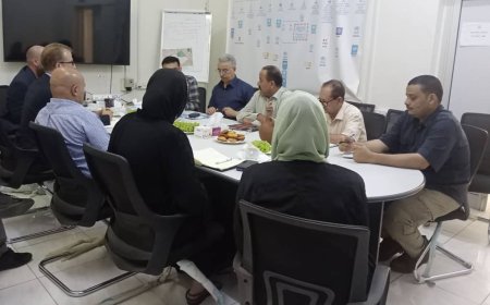 عدن.. مكتب تنسيق الاعمال المتعلقه بالالغام (YMACC)، يعقد اجتماعا دوريا لمدراء المركز التنفيذي والمنظمات