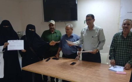 مدير عام مكتب الصحة العامة والسكان بلحج يختتم دورة تدريب القابلات المجتمع على الرعاية الصحية التكاملية لصحة الطفل 