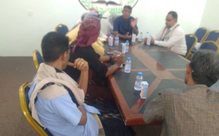 في بدء برامج لقاءاتها .. تنفيذية حضرموت الجامع في الديس الشرقية تلتقي بلجنة معلمي حضرموت 