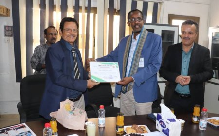 الوحدة التنفيذية للتغذية المدرسية بوزارة التربية تقيم حفل توديع لمدير منظمة الأغذية العالمي بعدن