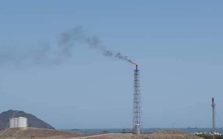 ماذا يعني استئناف نشاط مصافي عدن بنظام المنطقة الحرة ( n ) ؟؟