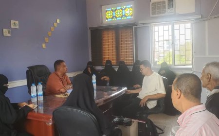 استعدادات لفتح فصل دراسي للمكفوفين في إدارة محو الأمية عدن