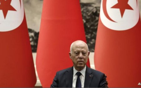 تونس.. سعيّد يقدم ملف ترشحه للانتخابات الرئاسية