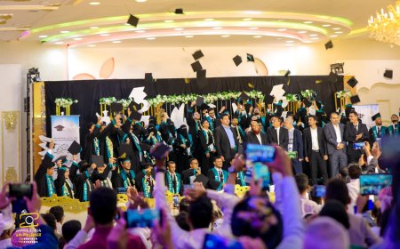 جامعة العرب بالمكلا تنظم حفل تخرج وتودبع لدفعات جديدة  من حملة البكالوريوس من  مختلف التخصصات 