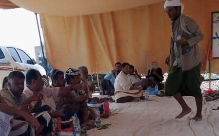 نصب مخيم للاعتصام أمام إدارة أمن ميفعة لإلغاء قرار النسي لتعيينه مدير أمن خارج المديرية