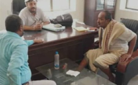 مدير الأشغال والصناعة وقطاع البلديات يناقش مع وكيل نيابة عتق الإجراءات القانونية حيال ضبط المخالفات الصحية والغذائية