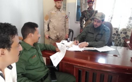 مدير أمن محافظة لحج يلتقي المقدم إياد الشبحي لمناقشة تعزيز الأمن في منطقة الخضراء