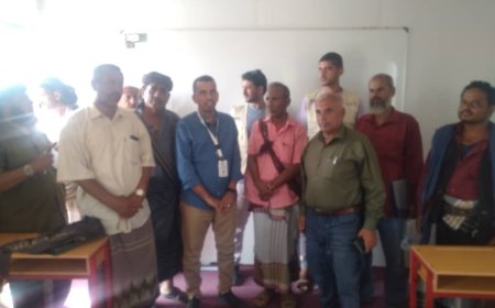 مدير تربية لودر يدشن افتتاح الفصول البديلة (الكرفانات) بمدرسة القلتين أماجل