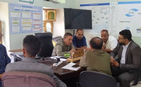 الوكيل جمال مانع يزور مكتب الصحة بمعية مدير الخدمة المدنية لتفقد سير العمل