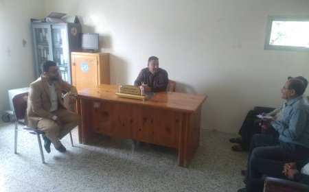 تواصلاً للزيارات التفقدية.. الوكيل جمال مانع ومدير الخدمة المدنية يزوران مستشفى النصر