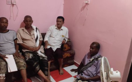 مدير مكتب الشباب والرياضة بلحج يطمئن على صحة الكابتن أمين عبدالله