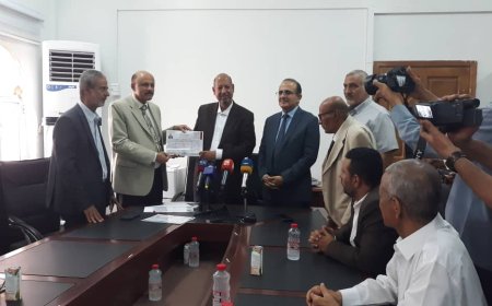 وزير الصحة يدعو كافة منتسبي القطاع الصحي على سرعة استخراج تراخيص مزاولة المهنة
