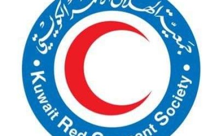 وصلت لليمن شاحنات محملة بمواد غذائية وإغاثية المتضررين جراء السيول بدعم كويتي