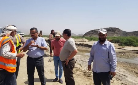 بتكليف من الوزير السقطري.. الوكيل الزامكي يتفقد أضرار السيول في دلتا أبين والمستمرة منذ حوالي عشرة أيام متواصلة