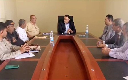اجتماع للجنة الفنية برئاسة الأمين العام للمجلس المحلي الحامد