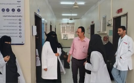 الشعبي يواصل زيارته التفقدية للمرافق والمراكز الصحية في مديريات العاصمة عدن
