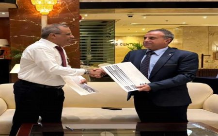 كاك بنك يوقع اتفاقية شراكة مع جامعة عدن لتحصيل الرسوم الجامعية المختلفة عبر البنك