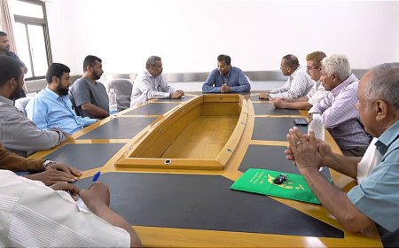 محافظ أبين يلتقي مدير عام فرع البنك المركزي واللقاء يناقش أوضاع البنك ونشاطه المصرفي