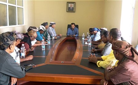 محافظ أبين يلتقي المشائخ والشخصيات الاجتماعية  بمديرية احور