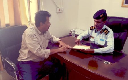 مدير عام رضوم يلتقي مدير عام الأحوال المدنية بالمحافظة ويؤكد على ضرورة إنشاء مركز للإصدار الآلي بالمديرية