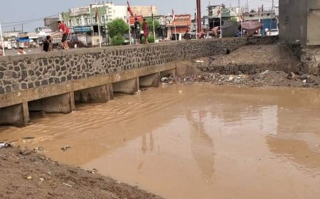 خسائر بشرية وأضرار مادية واسعة جراء تواصل الأمطار في الخوخة