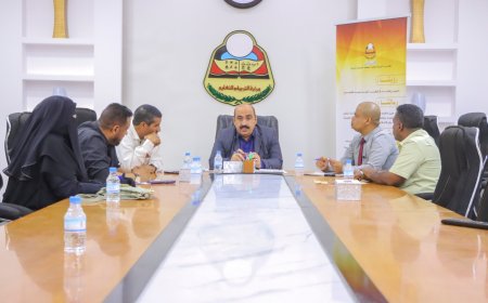 لقاء بتربية حضرموت الساحل يناقش آلية تنفيذ برنامج معلمات الريف بنسخته الثانية
