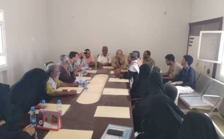 مدير عام ميفعة يجتمع بفريق جمعية رعاية الأسرة ويثمن تدخلاتهم في المديرية