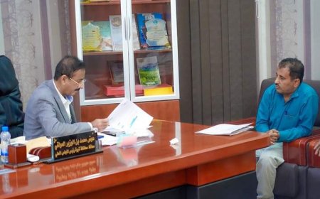 محافظ شبوة يناقش مصفوفة مشاريع فرع هيئة مياه الريف ضمن مشروع وحدة التغيرات المناخية.